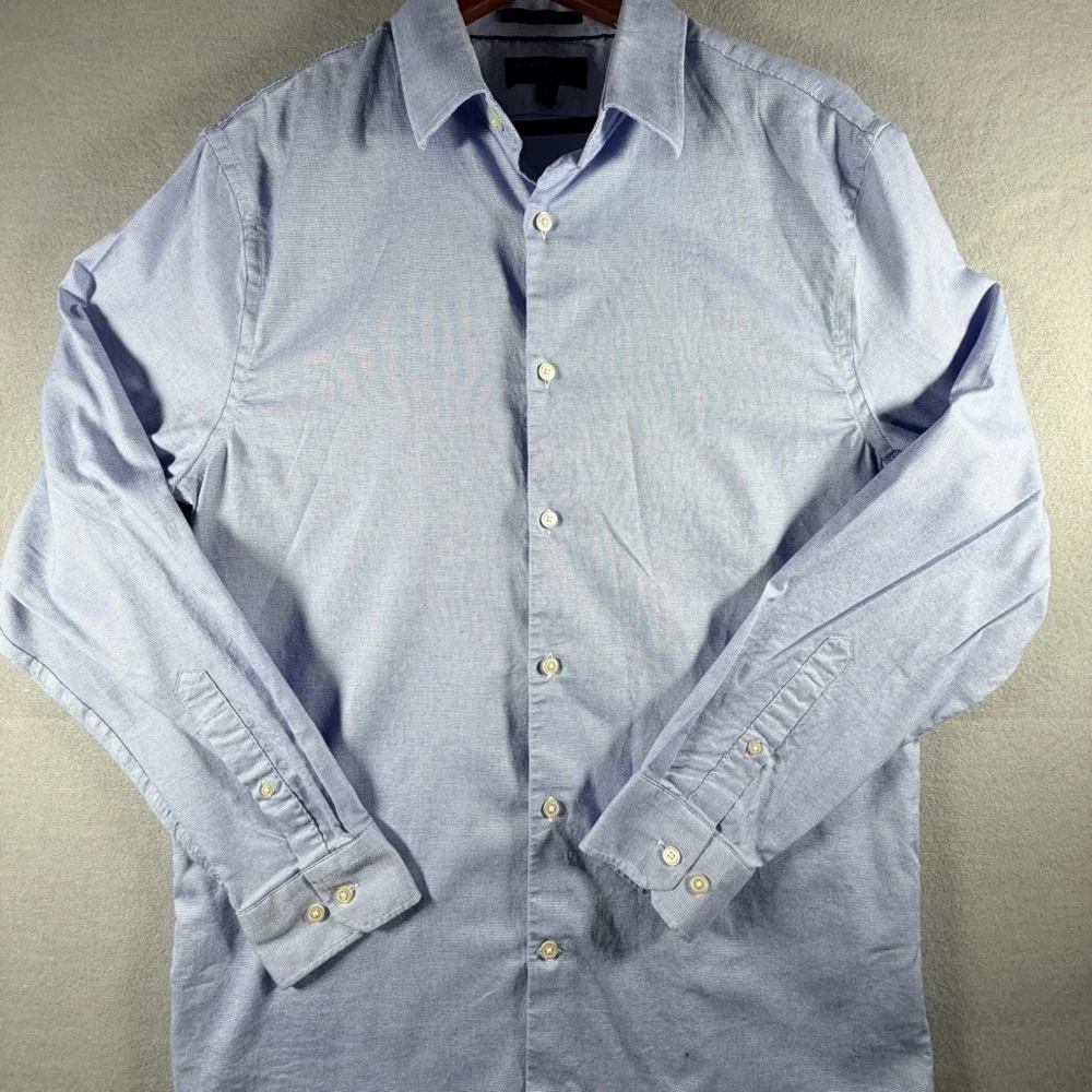 Banana Republic Slim Fit Blue Wrinkle Resistant Dress Shirt Men’s L